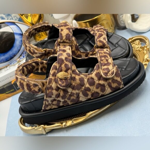 🆕 KURT GEIGER LONDON 🧿 NWOB Orson Leopard Suede EagleHead Dad Sandal Sz 8.5 - Picture 8 of 15
